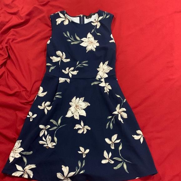 Dynamite dress - Picture 1 of 2